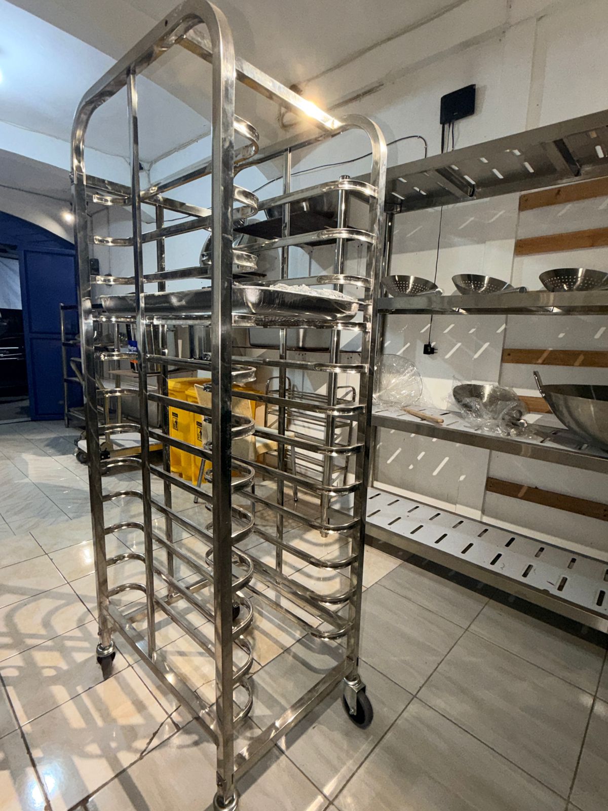 Troly Tray Gastronorm 15 Susun